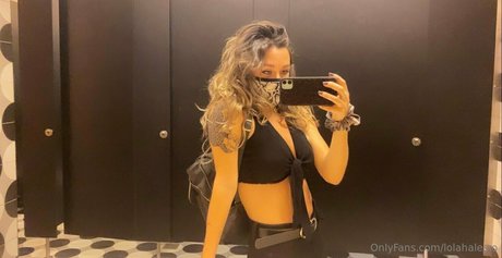 lolahale xo leaked onlyfans nude