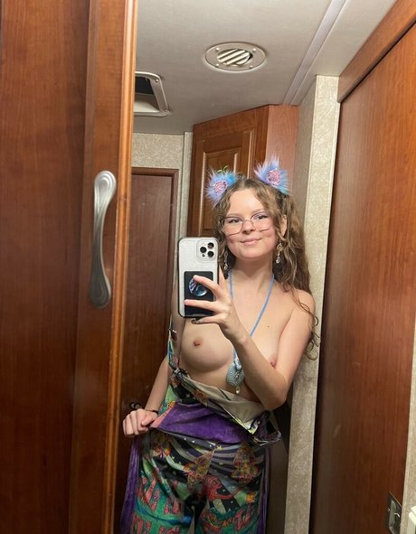 skinny babe onlyfans hot porn pics