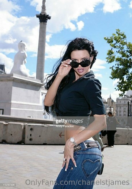 brazilian teen onlyfans top pic