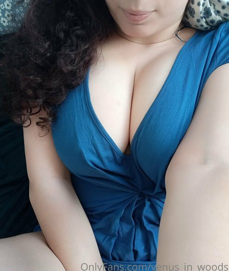 venus in woods onlyfans leaked dirtyship