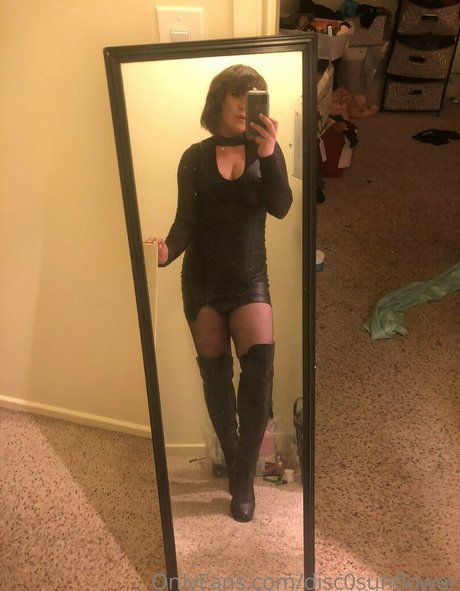 disc0sunflower onlyfans photo