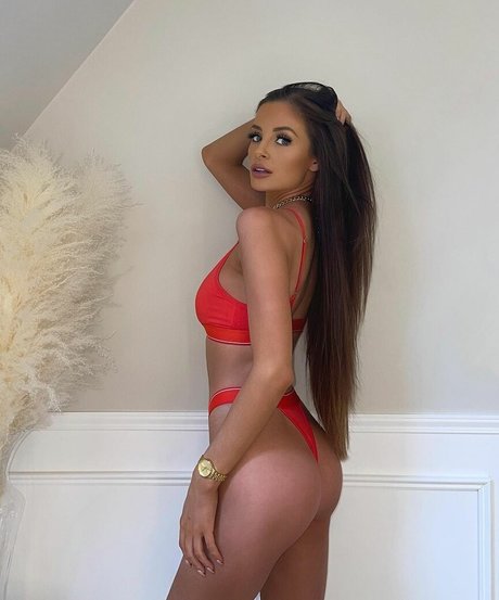 Briony Gorton desnuda onlyfans