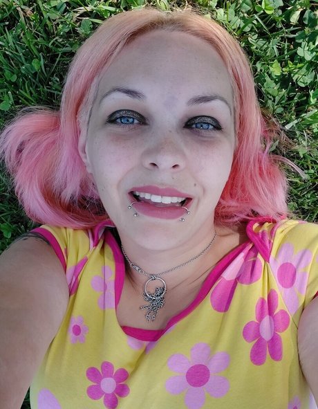 wyldestardust onlyfans pics