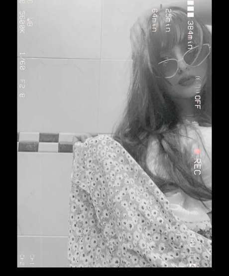 _mi mi ta_ onlyfans leajs