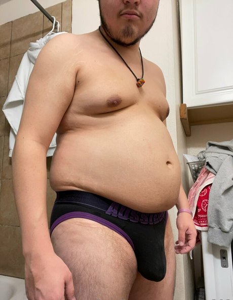 sexy latina onlyfans top depiction