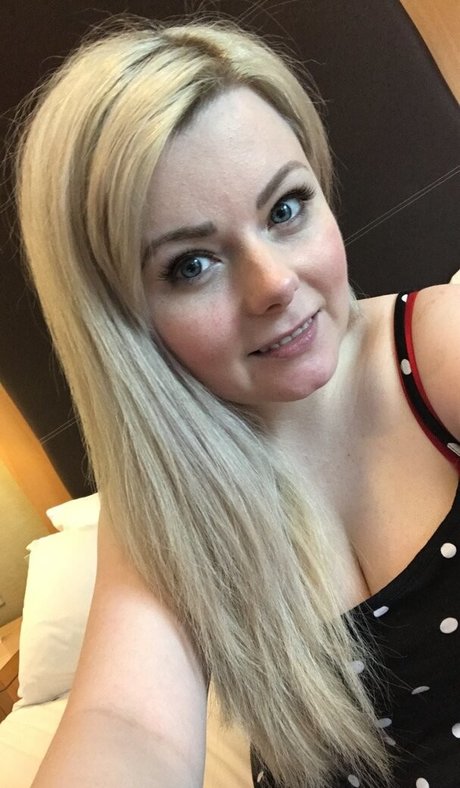 curvydanni nude on onlyfans