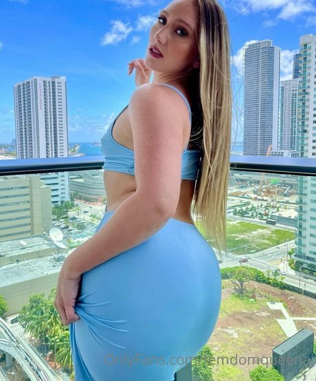 femdomqueenaj onlyfans exposed