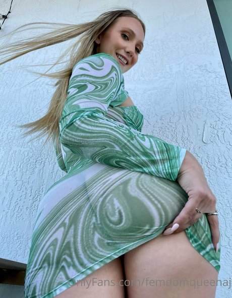 femdomqueenaj onlyfans leake