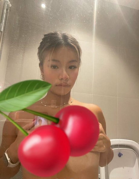 phoeyuibe onlyfans naked