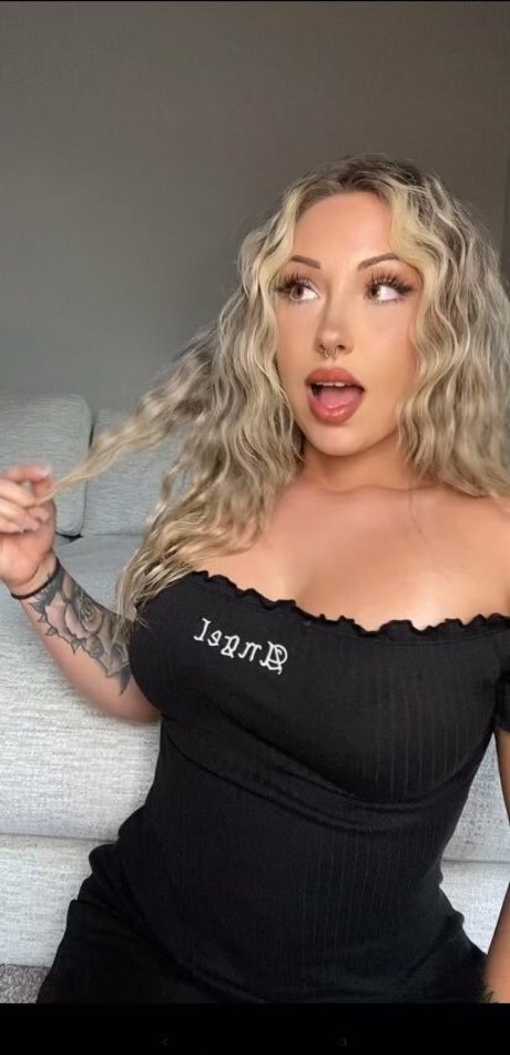 lovelyladymaee Profile pic