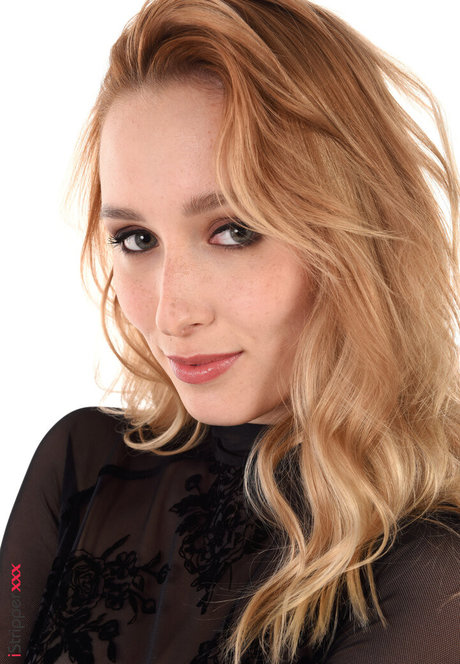 Kelly Collins leak onlyfans