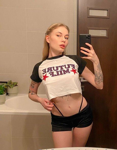 mimicicafree nude onlyfans pics