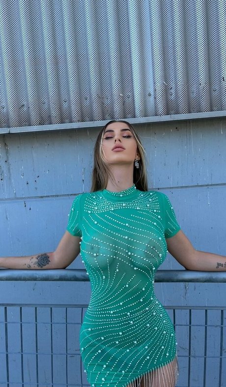 Eve Menta hot onlyfans