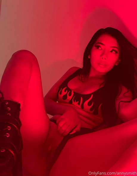 annysmith feet onlyfans