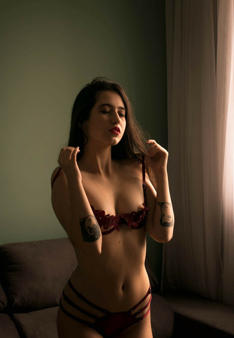 anitasaltiel onlyfans nude