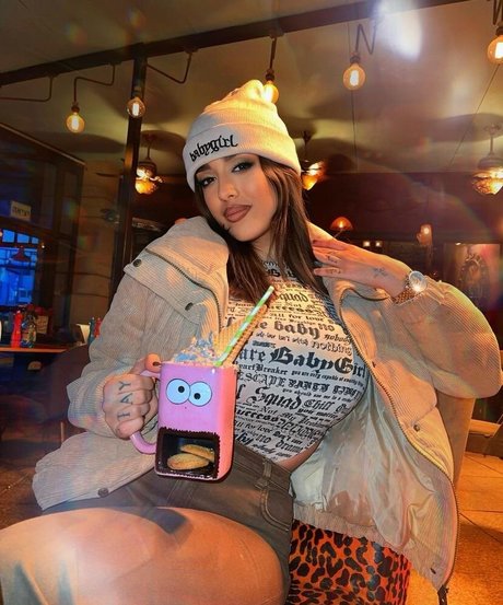 blonde xxx onlyfans hot image