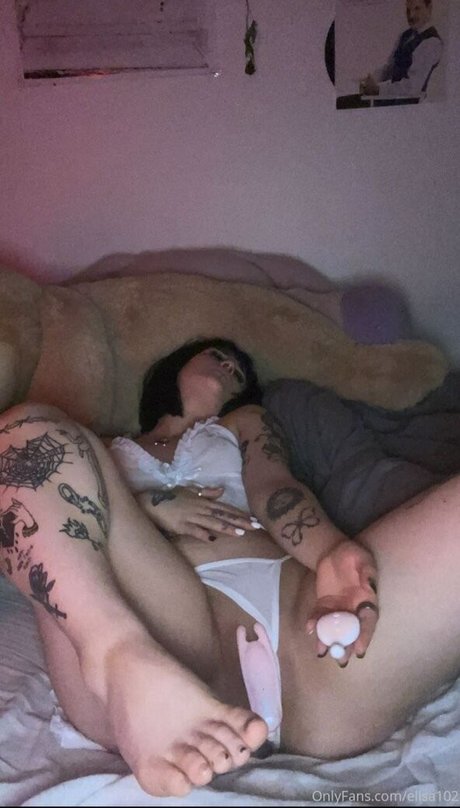 Eki102 desnuda onlyfans