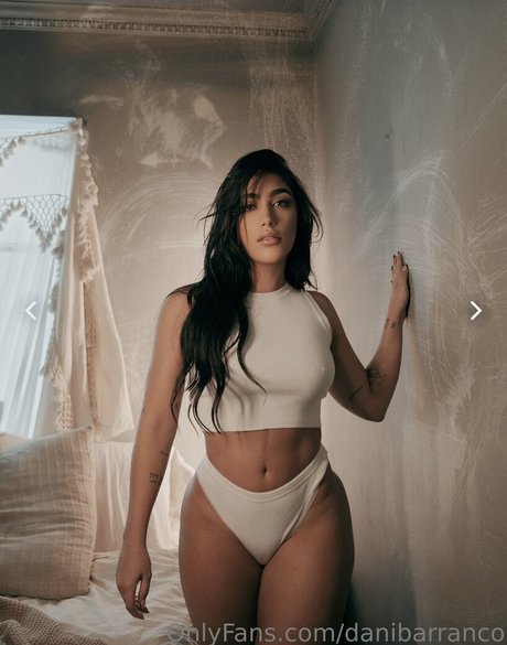 Danibarranco topless onlyfans