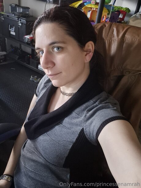 Princesse Namrah onlyfans leajs