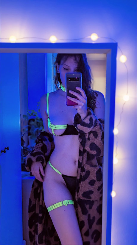 Claire Martin onlyfans leaks.