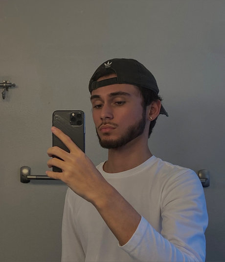 Clay Longs onlyfans public photos