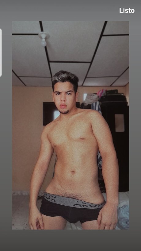 _Dainer Villanueva_ onlyfans nude photos