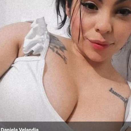 Daniela Velandia onlyfans leaked tits