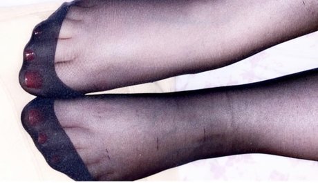 Prettytoesandhose only fans nude leaks