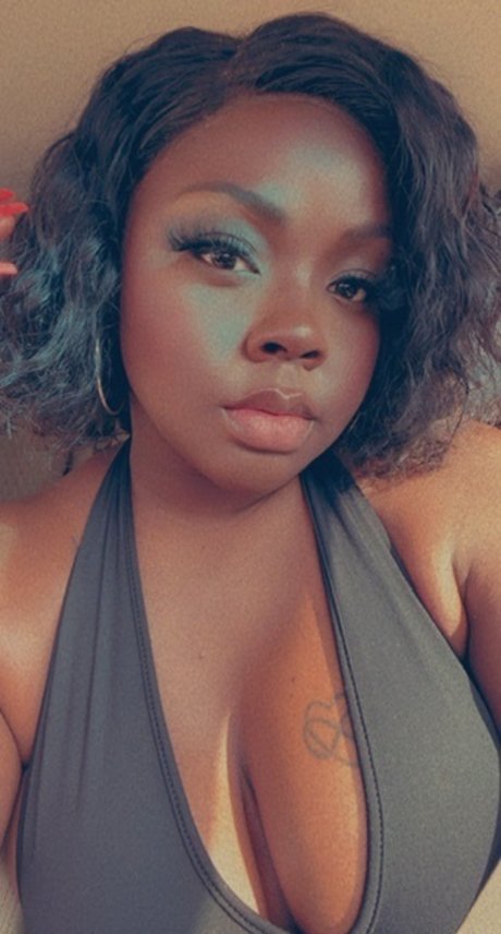 Rikaaa leak only fans