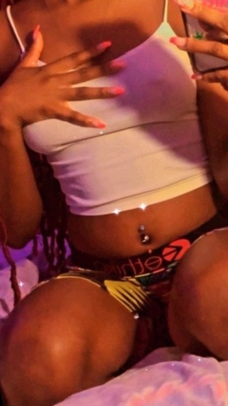 Luh Strawberry xxx only fans