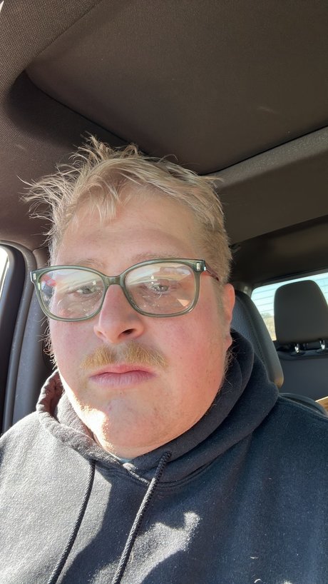 Chubs McKensie onlyfans strip