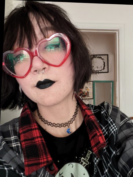 Schroedinbugg onlyfans porn nude