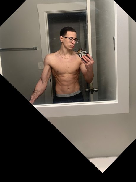 Se7ven 2 onlyfans topless