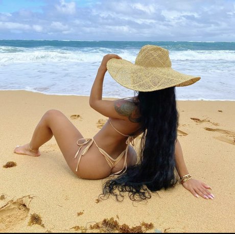 Baddassbella onlyfans post