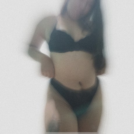 Dayan Pezlo onlyfans ass