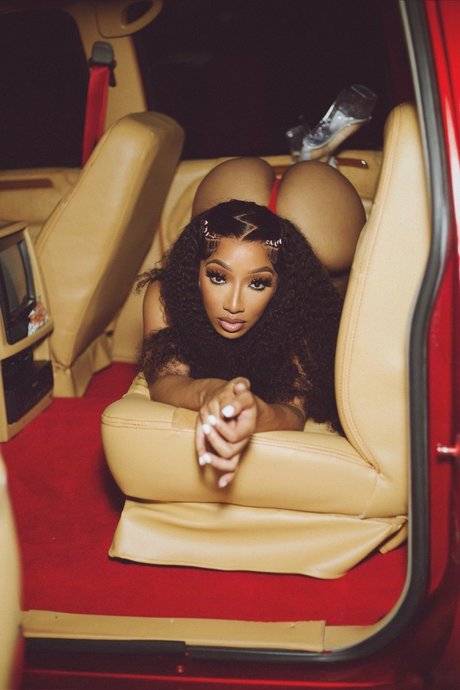 cutting up with quay_ strip onlyfans