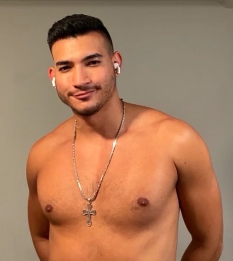 Papi Banks onlyfans nude