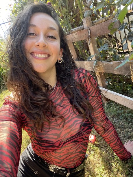 Daniela Cuevas C onlyfans lean