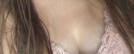 azades body amp amp feet onlyfans nude content