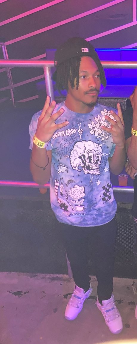 RIK 4_ onlyfans nude