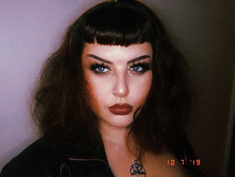 Eliza Von Trapp only fans pic