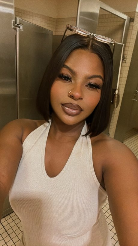 Queen Melanin onlyfans porn free