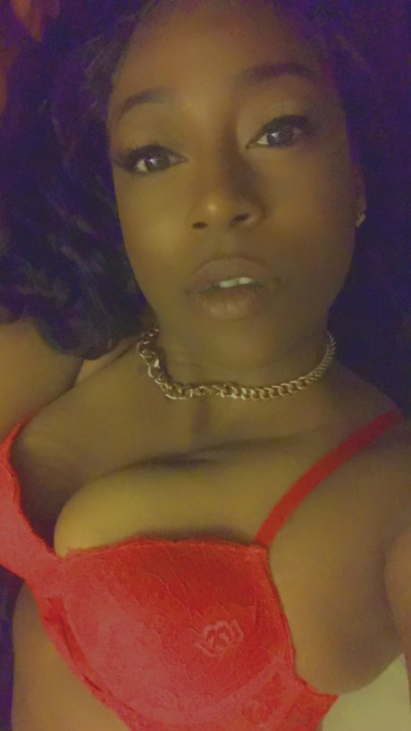 IG QueenJuicyB2 only fans review