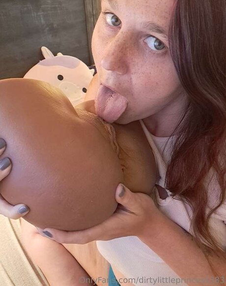 Dirty Little Princess onlyfans leaks porn