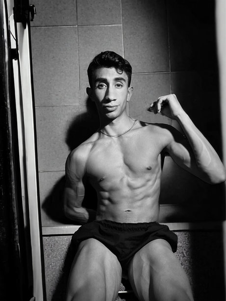 danny ford onlyfans nude pics