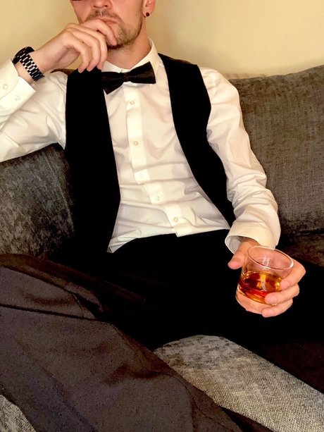 Mr D Suited Man Free Subcription sex tape onlyfans