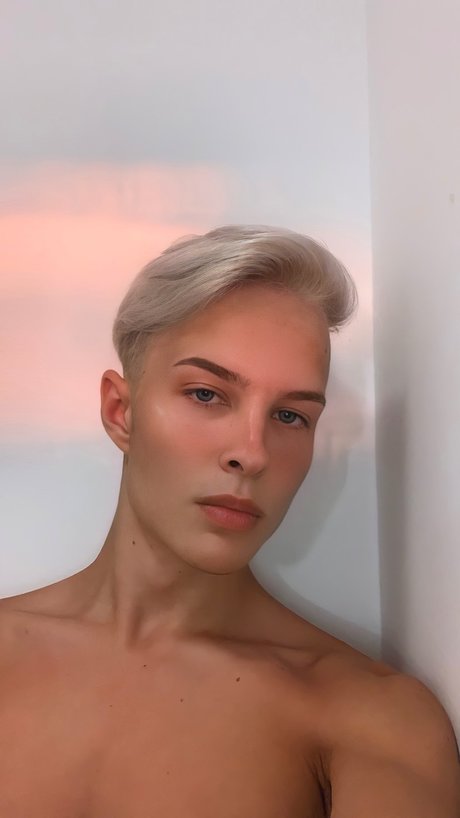 Divine Blondie only fans naked