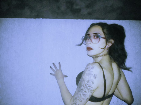 Devilishvixxxen onlyfans model