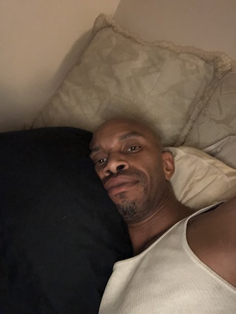 Dudeniceguy only fans pic