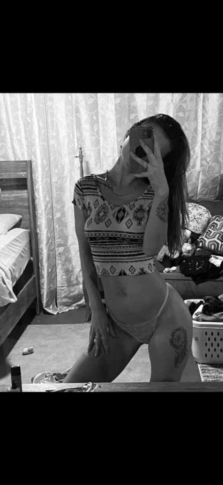 Rain Rylee onlyfans posts